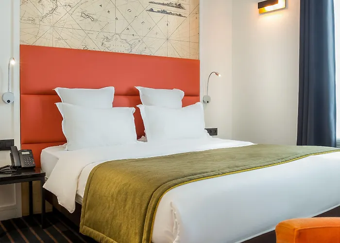 Scarlett Hotel 3*